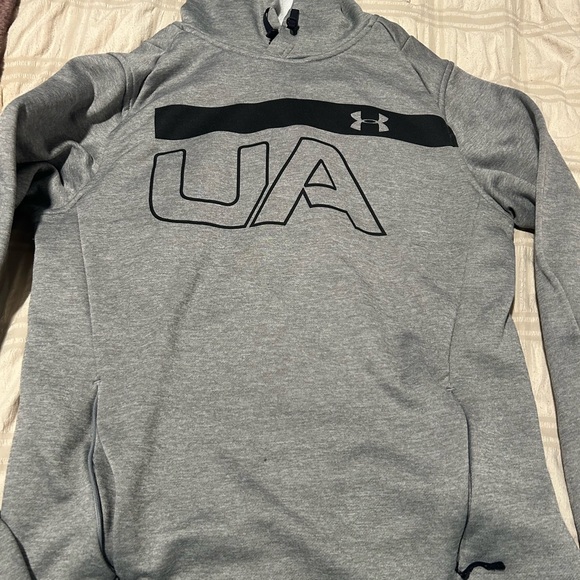 Under Armour Men's Turtleneck Sweater in Gray and Black - Picture 1 of 1
